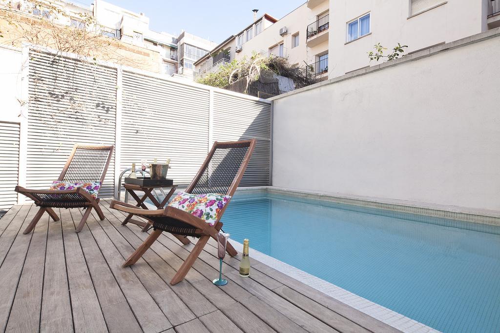 Apartment Barcelona Rentals - Private Pool And Garden Center Екстер'єр фото