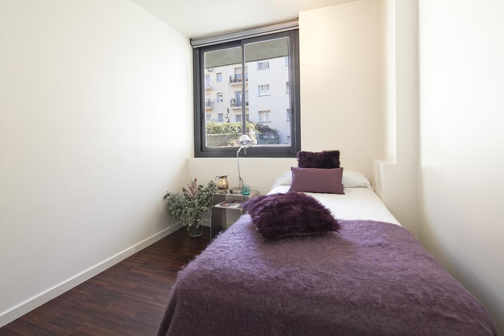 Apartment Barcelona Rentals - Private Pool And Garden Center Екстер'єр фото